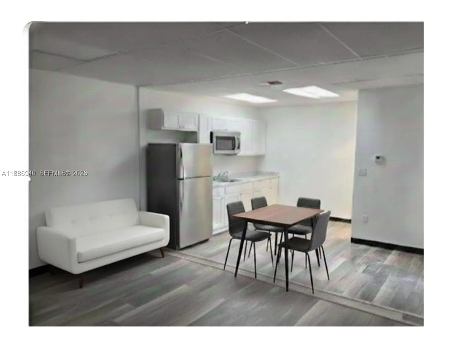 Photo of Listing #A11886940