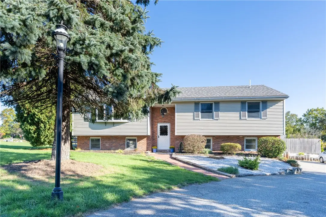 49 Dexter St, Portsmouth