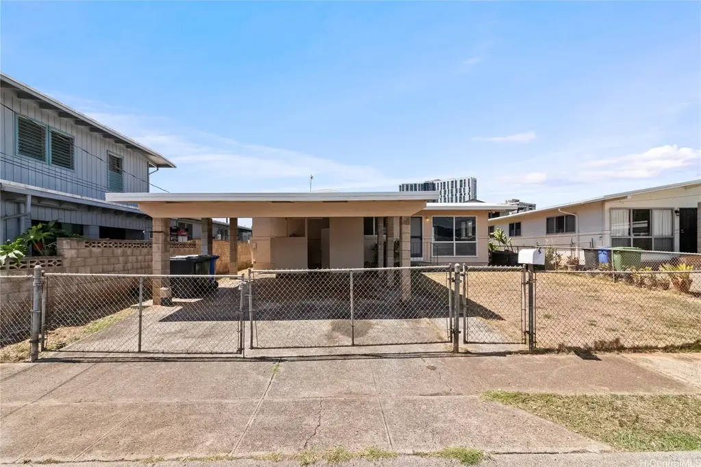 99-535 Opukea Street, Aiea