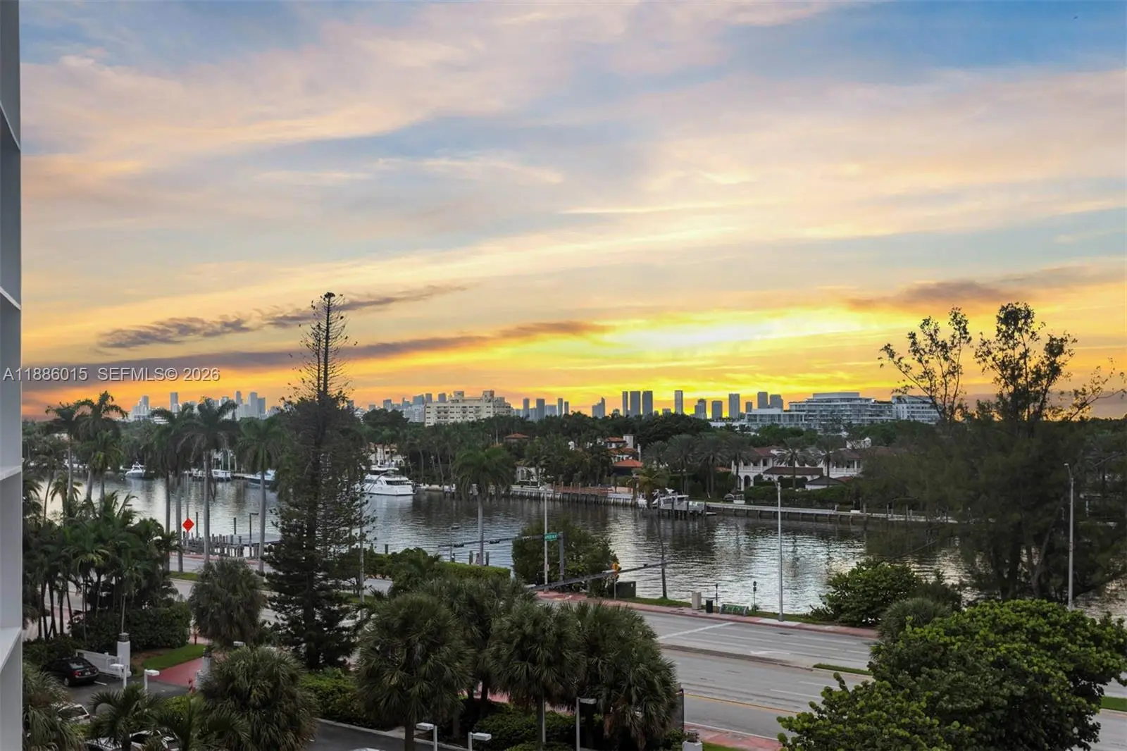 Photo of Listing #A11886015