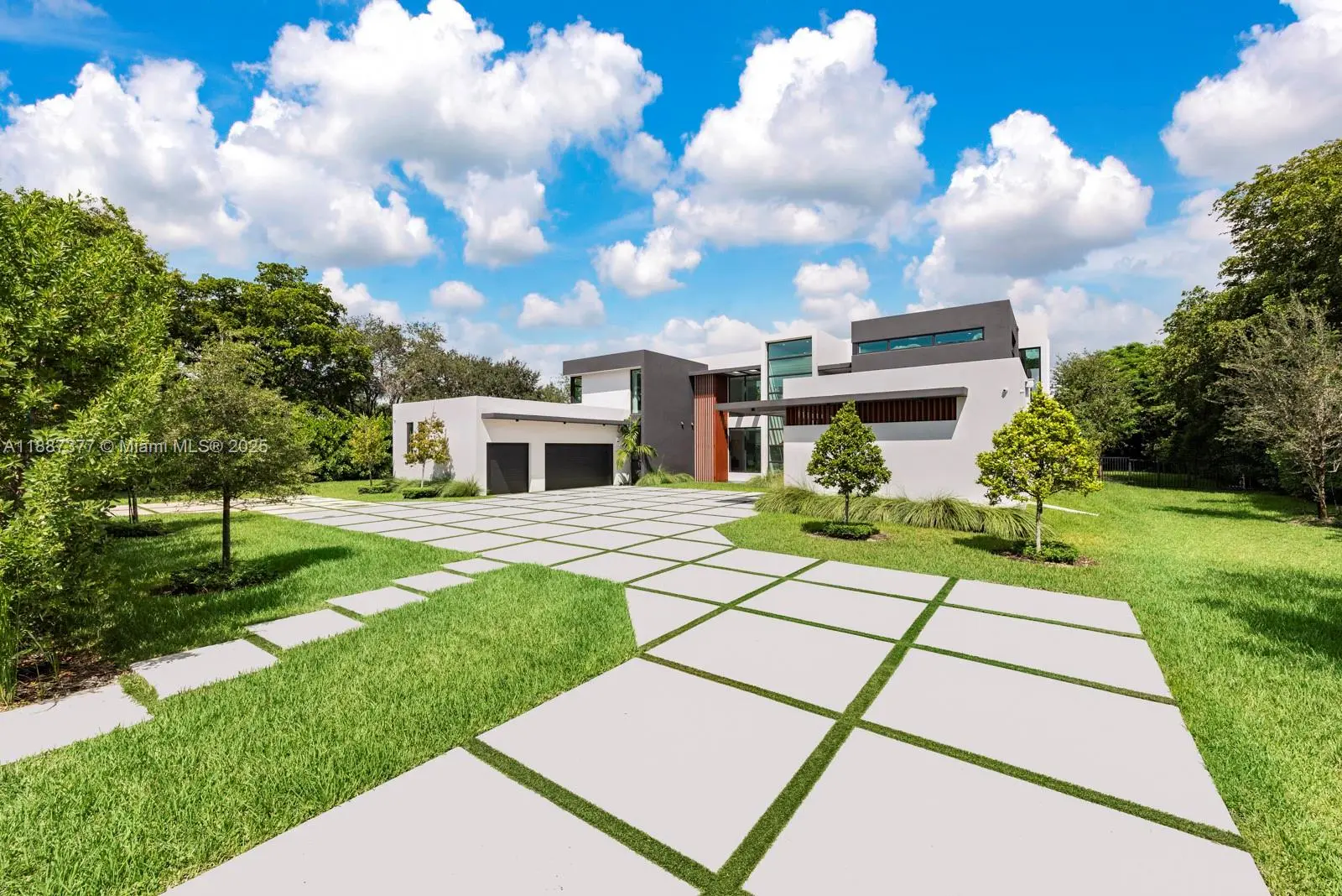 Photo of Listing #A11887377