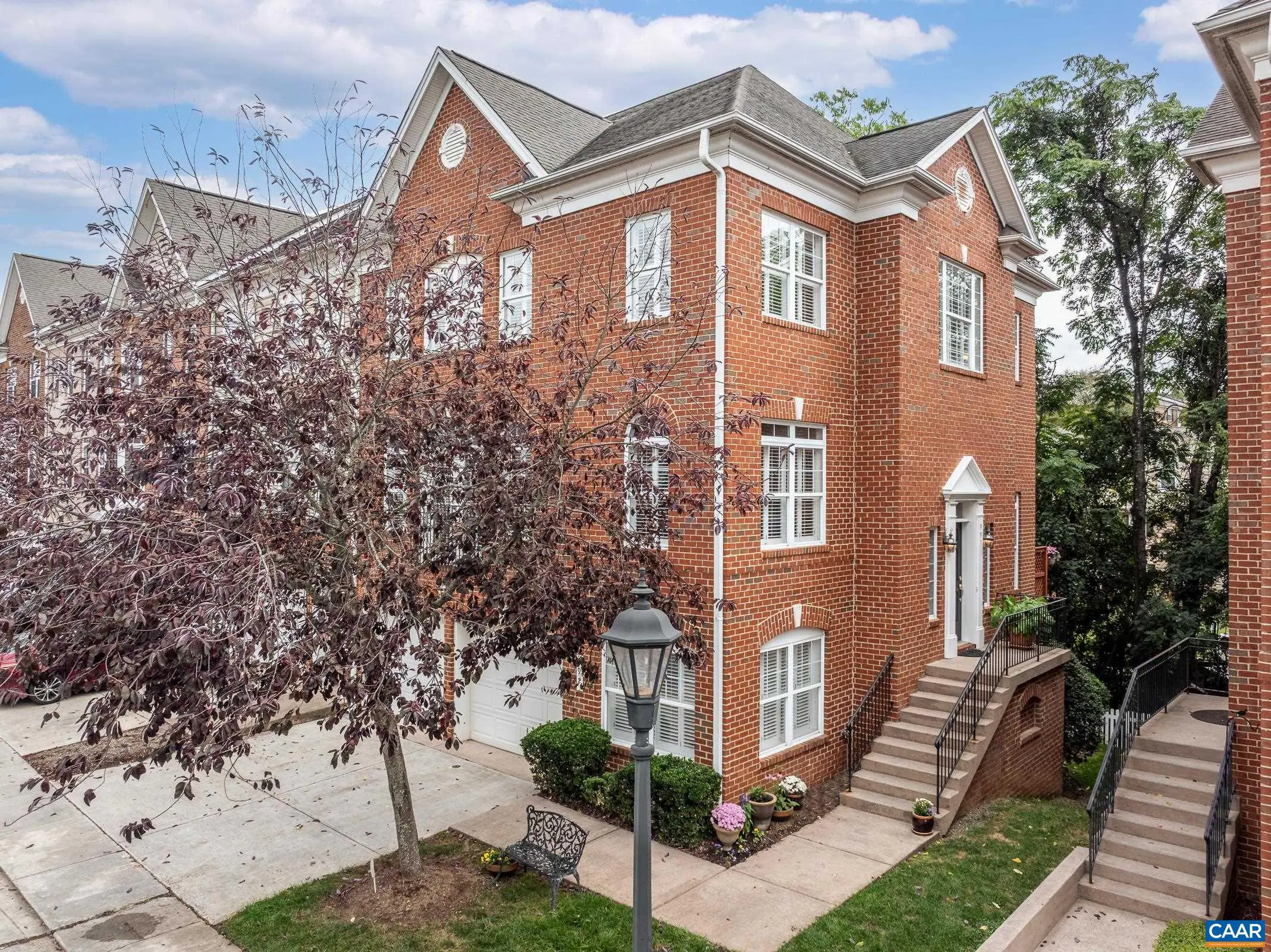 997 Glenwood Station Ln, Charlottesville