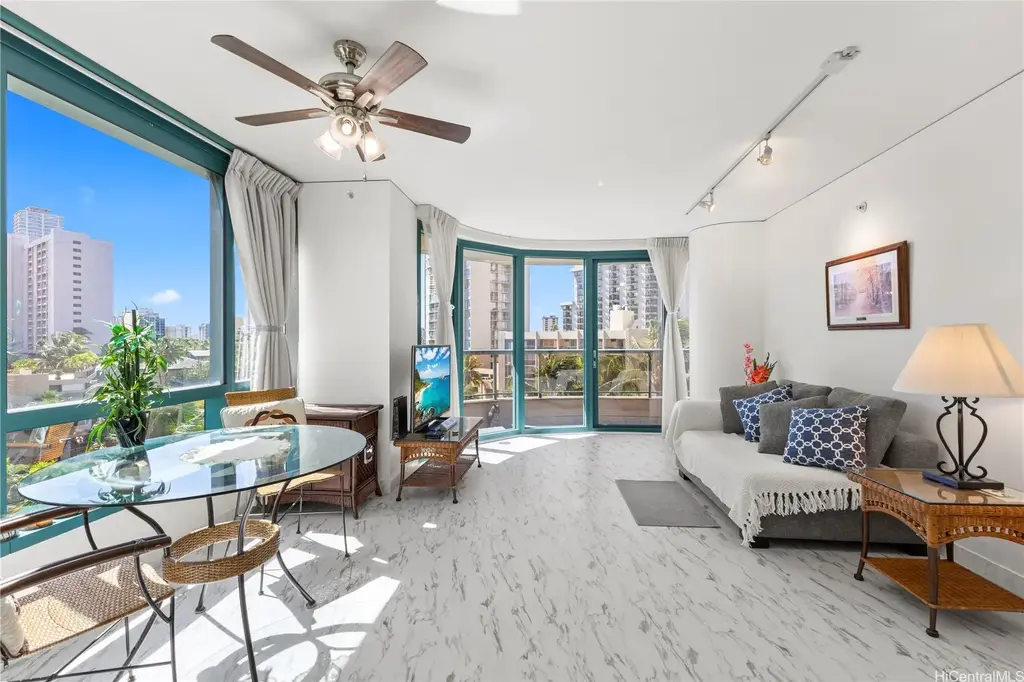 1888 Kalakaua Avenue # 906, Honolulu