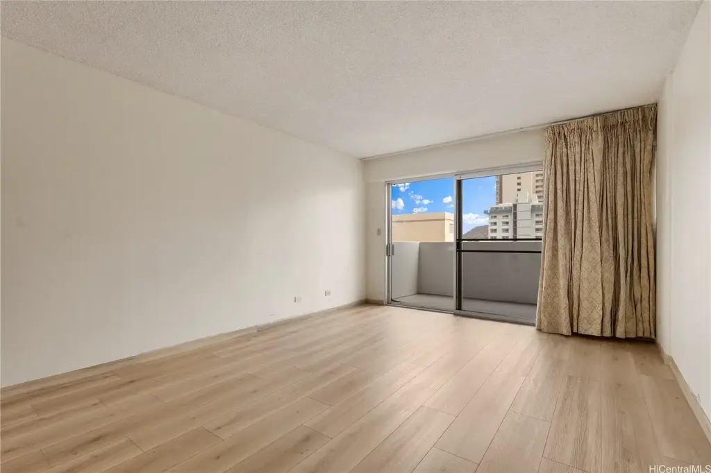 2421 Ala Wai Boulevard # 1002, Honolulu