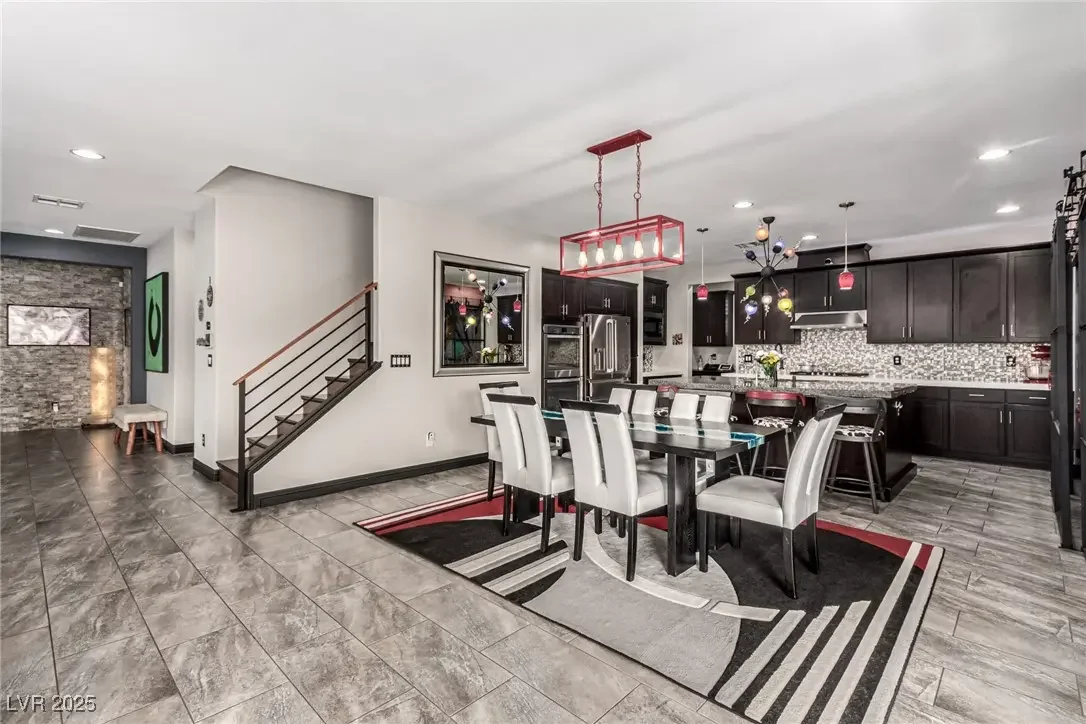 Photo of Listing #2723519