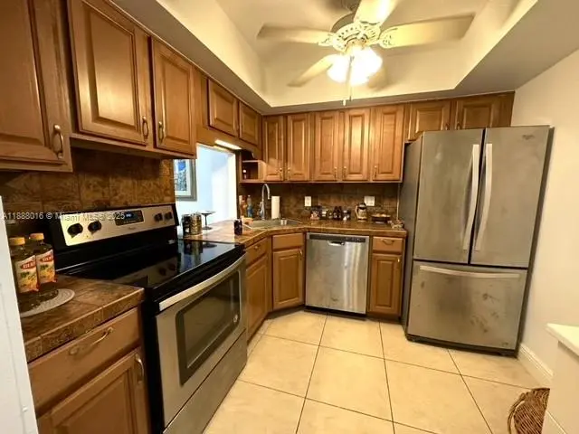 Photo of Listing #A11888016