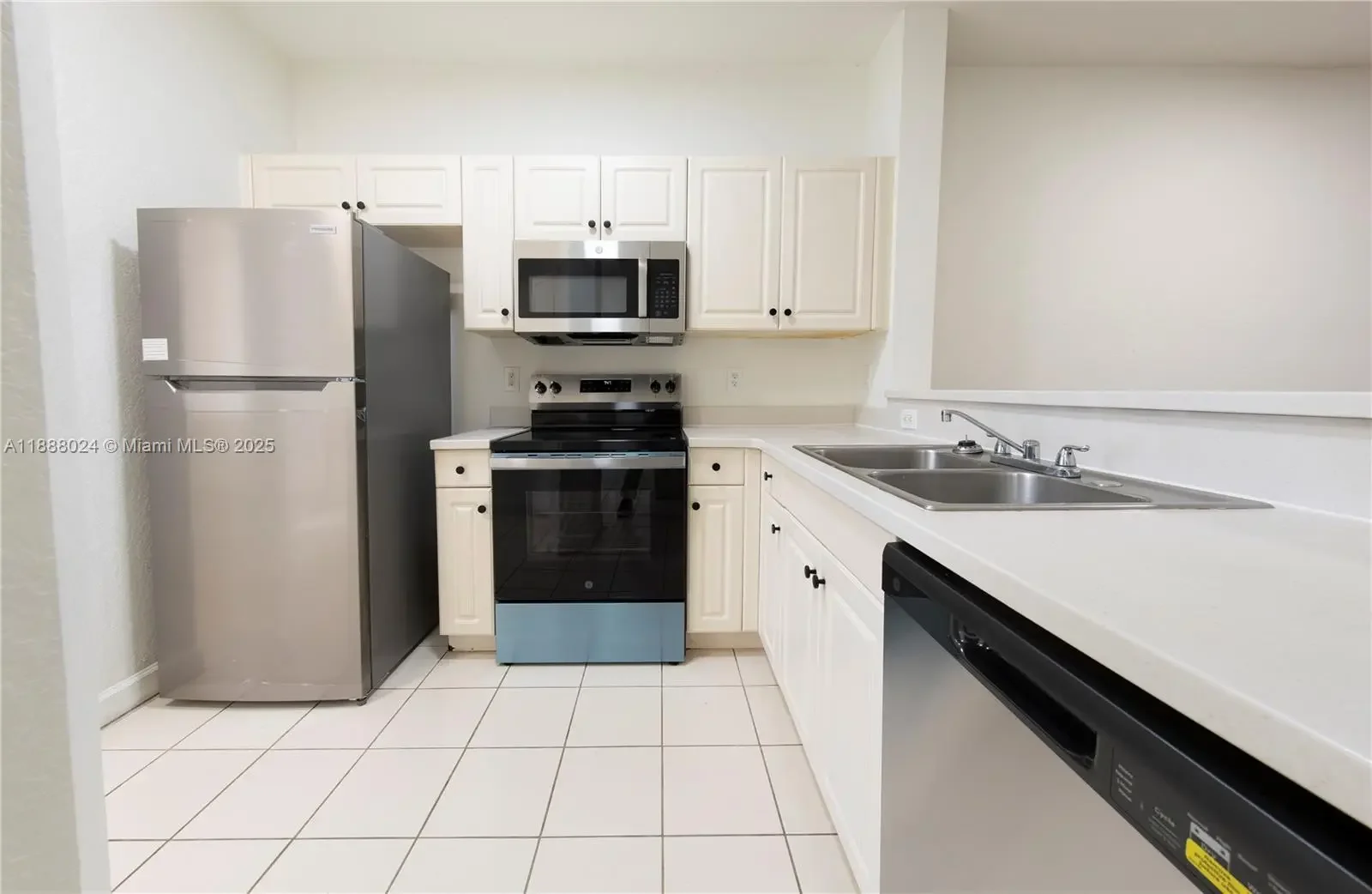 Photo of Listing #A11888024