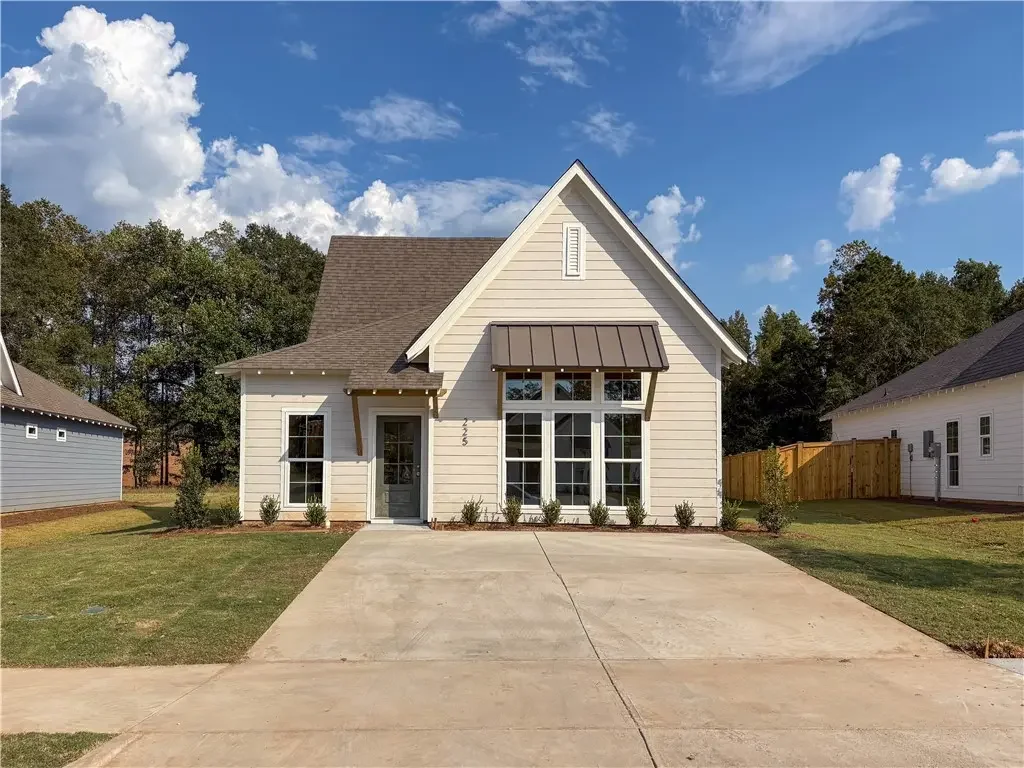 225 Summer St, Opelika