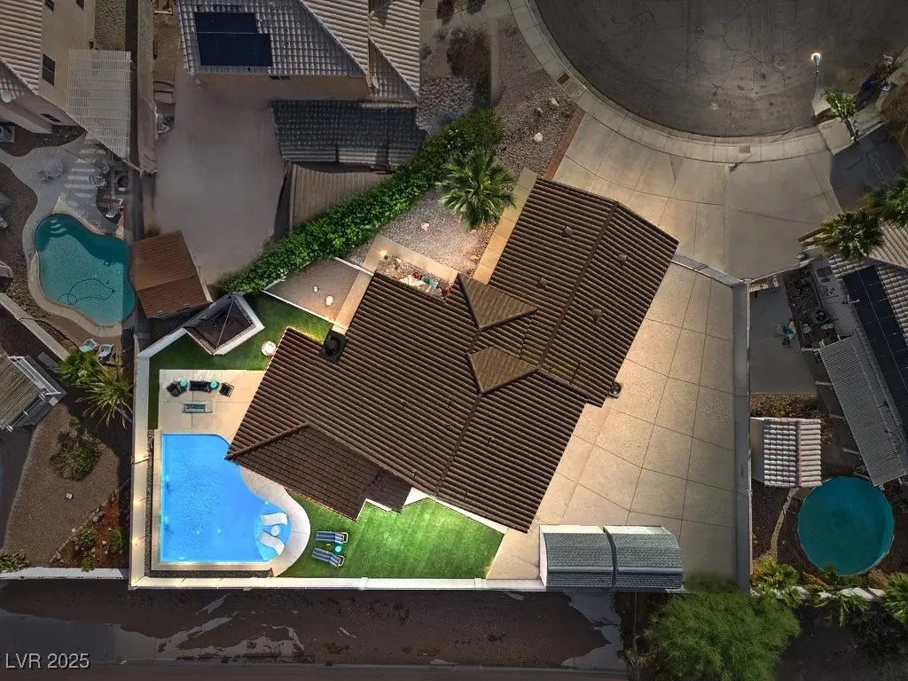 Photo of Listing #2723400