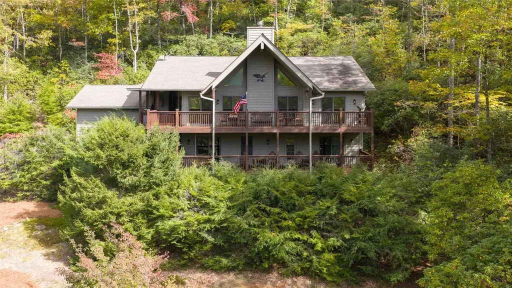 892 Buckberry, Sapphire