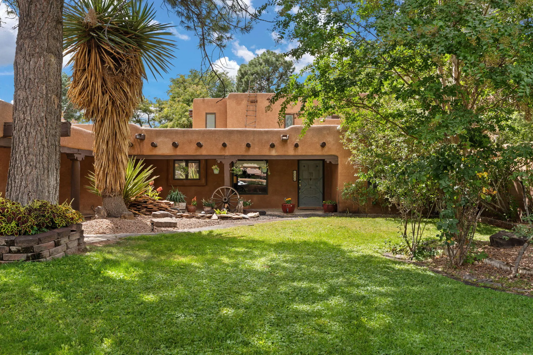 1504 Lucyle Place Nw, Albuquerque