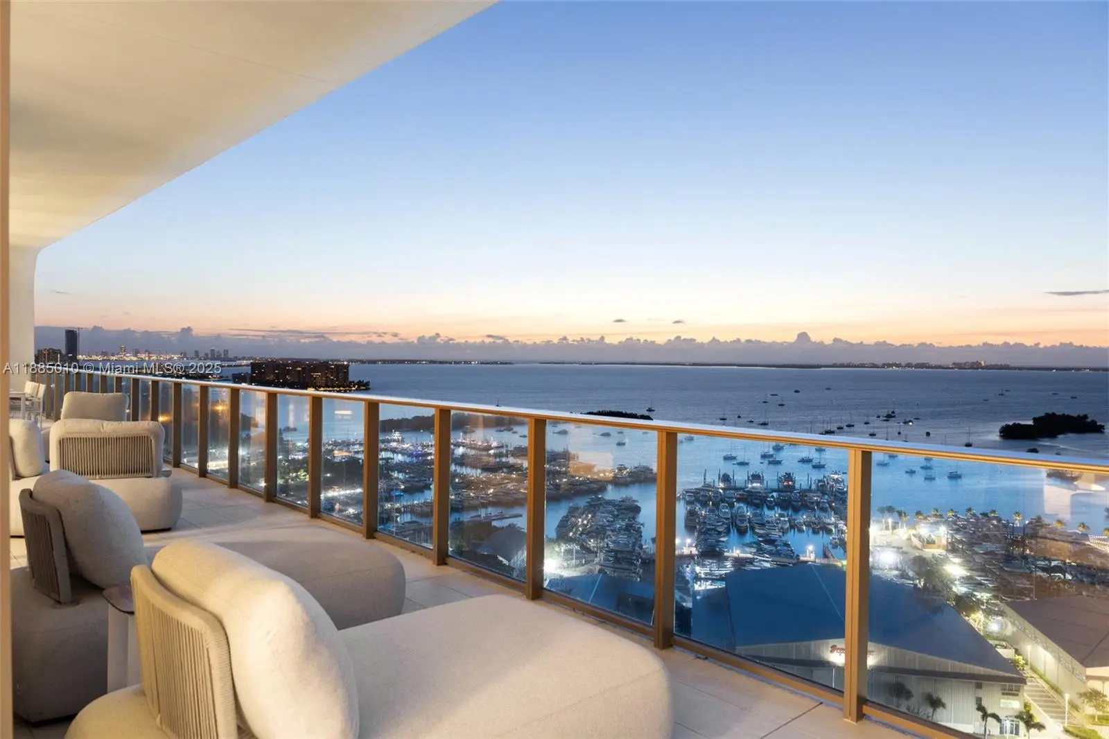 Photo of Listing #A11885010