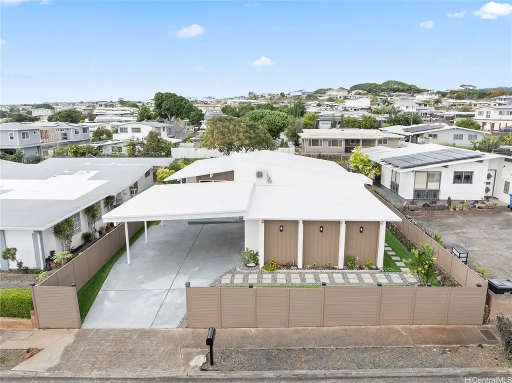 1858 Hoolehua Street, Pearl City