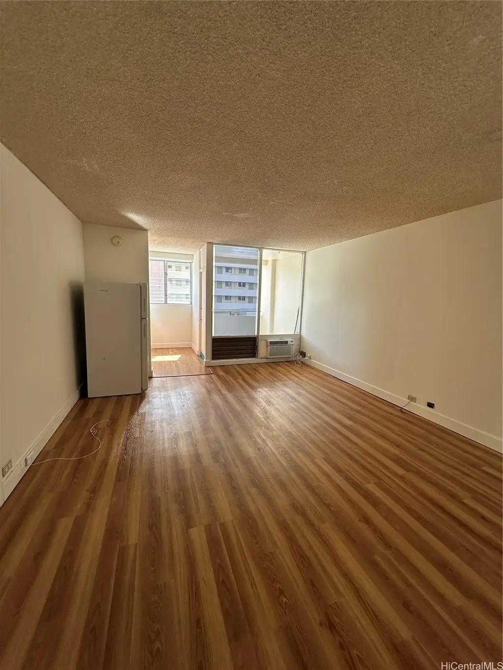 747 Amana Street # 411, Honolulu
