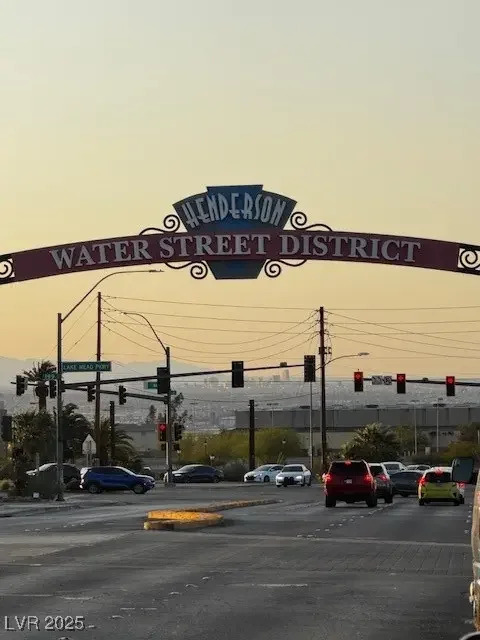 Photo of Listing #2723747