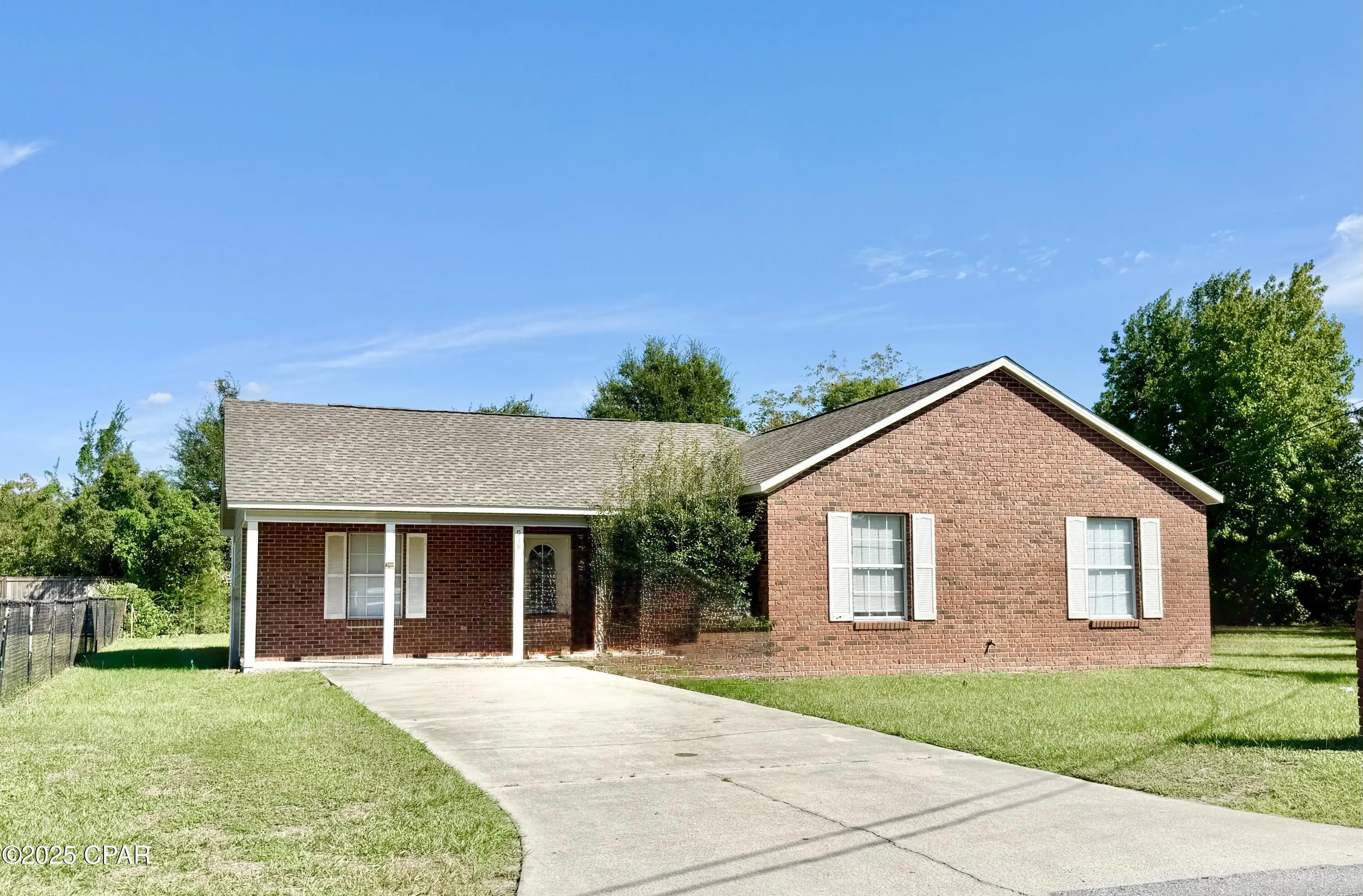 918 N Center Avenue, Panama City