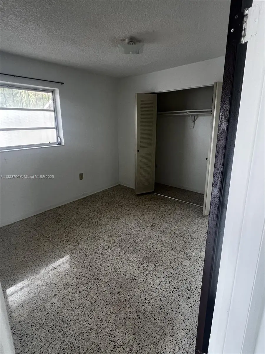 Photo of Listing #A11888760