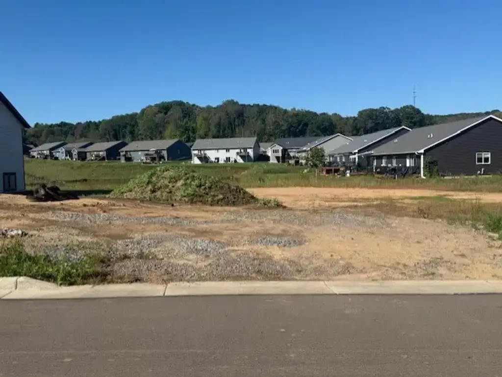 5036 Timber Bluff Drive, Eau Claire