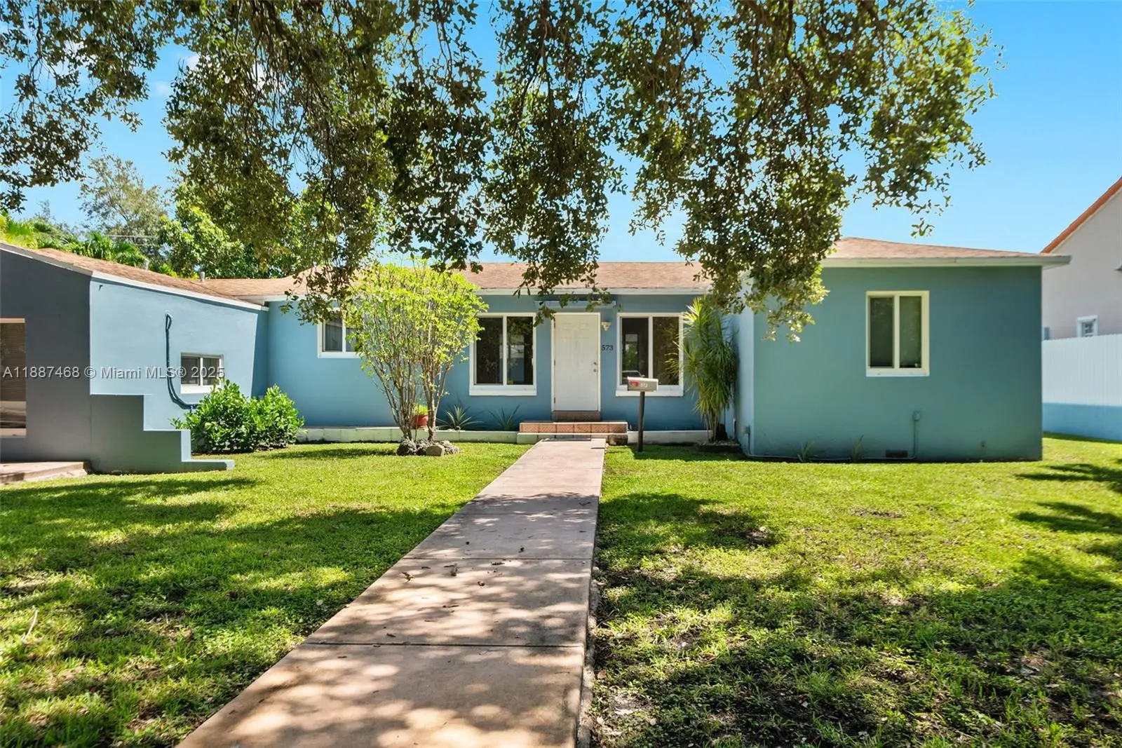 Photo of Listing #A11887468