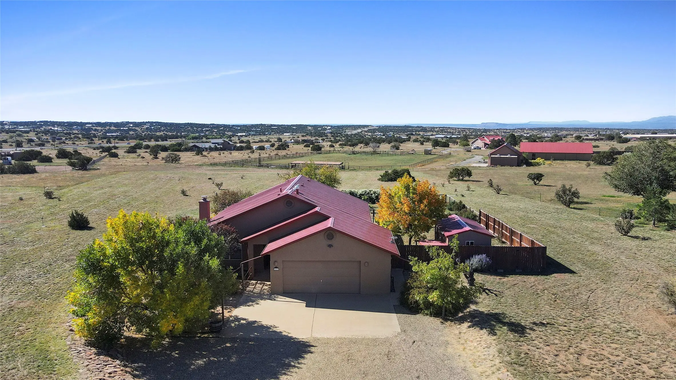 112 La Paz Loop, Santa Fe
