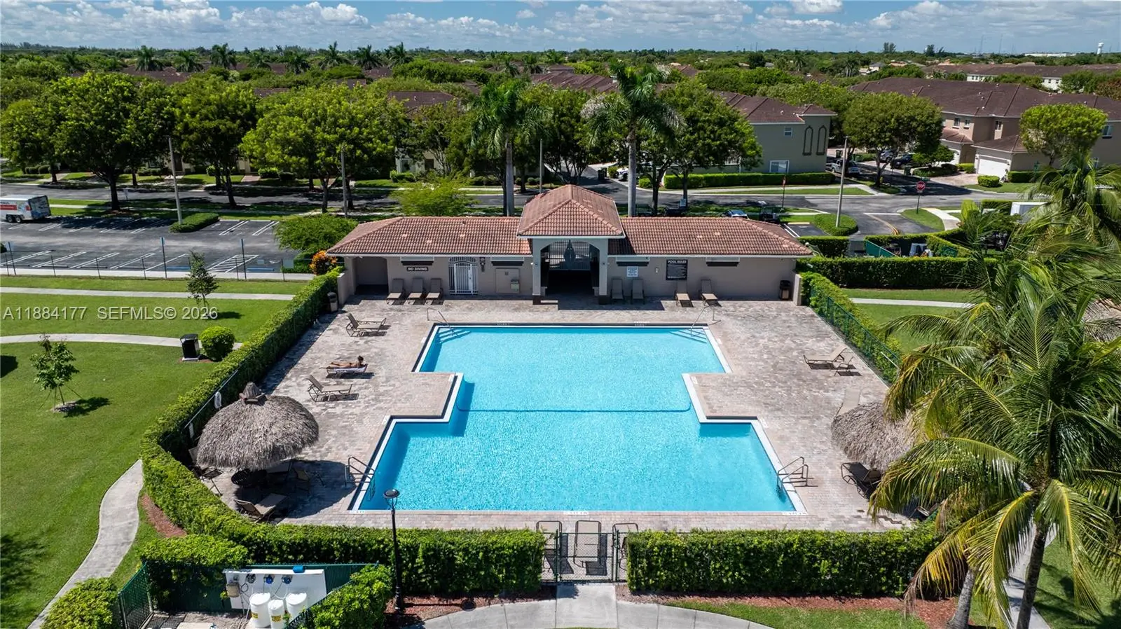 Photo of Listing #A11884177