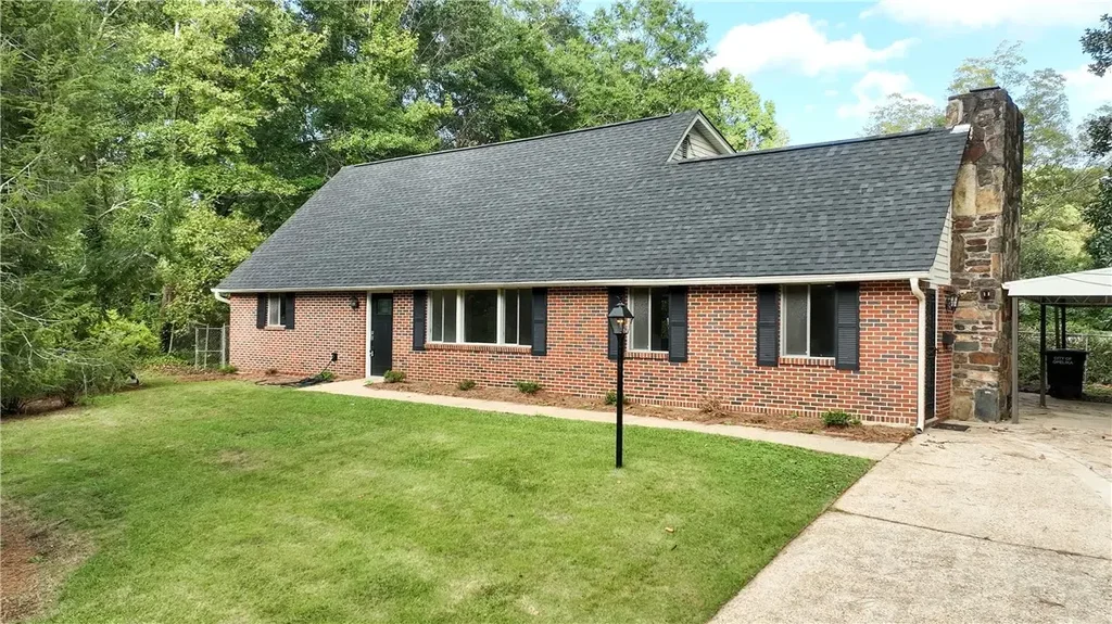 1215 Preston St, Opelika