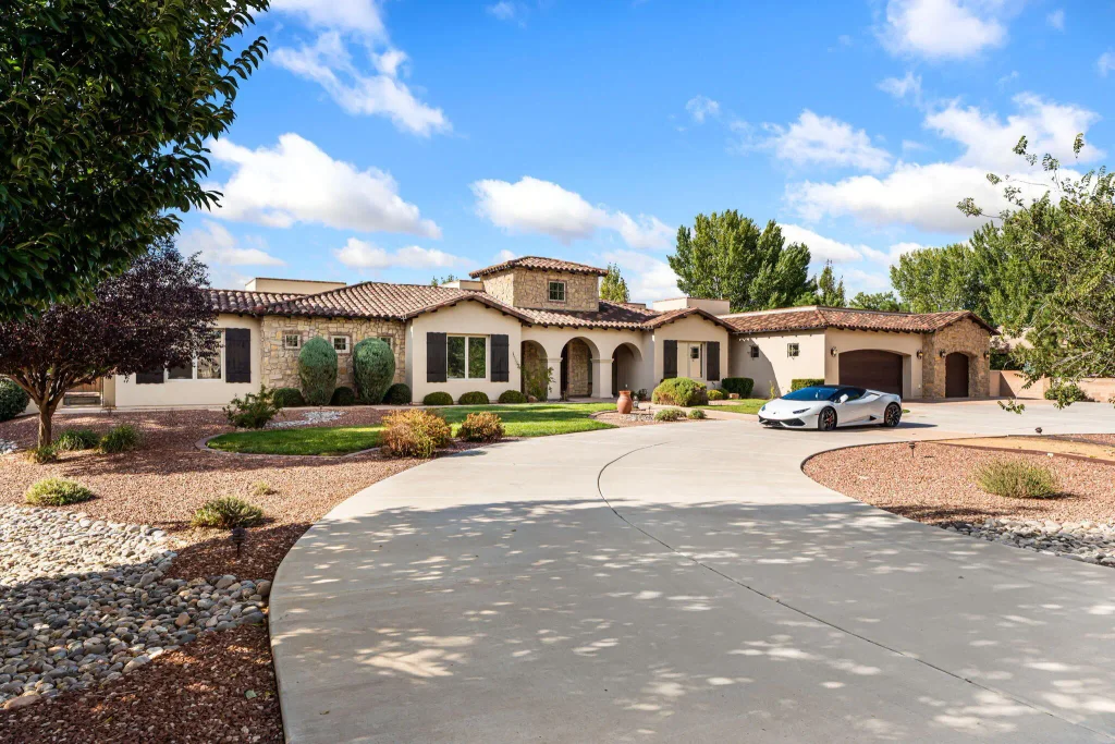 9421 Riverfront Road Nw, Albuquerque
