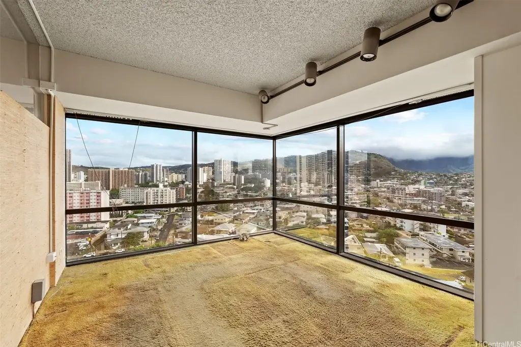 1750 Kalakaua Avenue # 1511, Honolulu