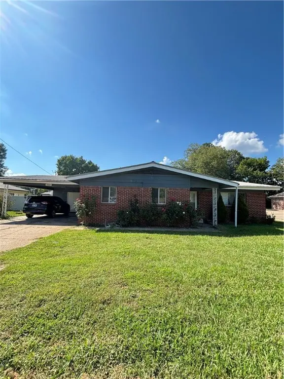 902 S Knoxville Avenue, Russellville