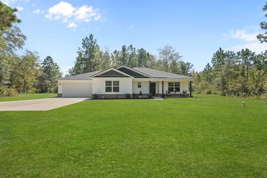 92 Sparrow Lane, Jesup
