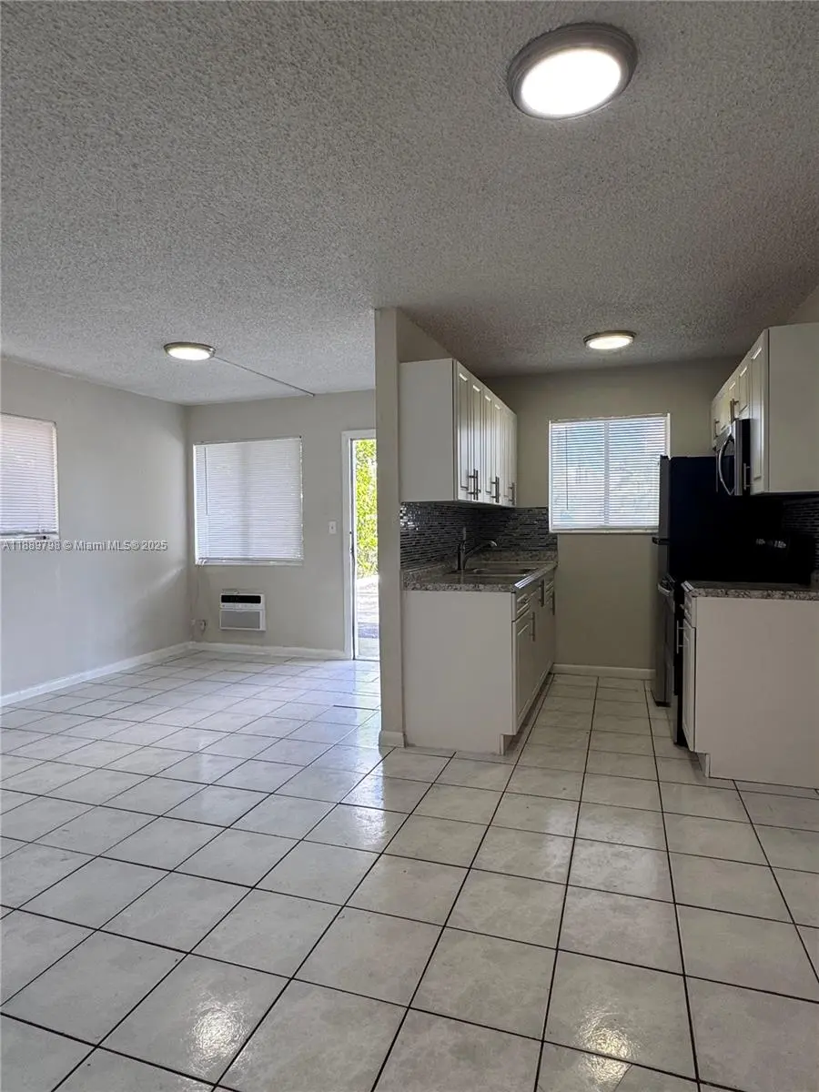 Photo of Listing #A11889798