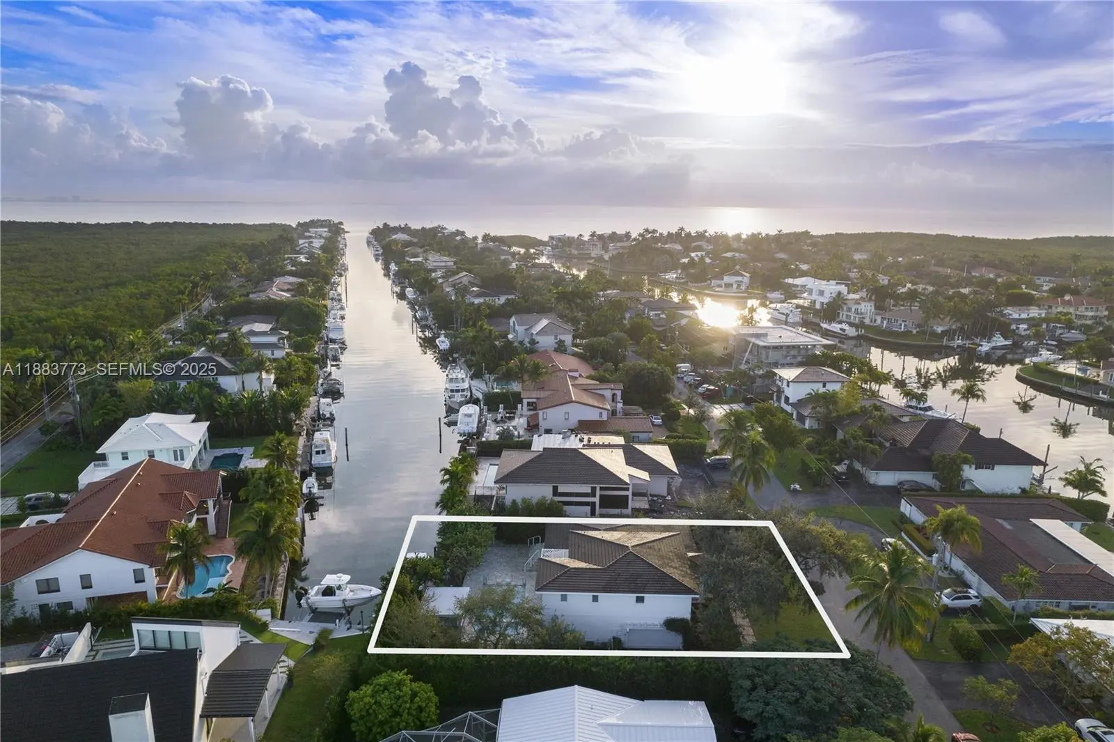 Photo of Listing #A11883773