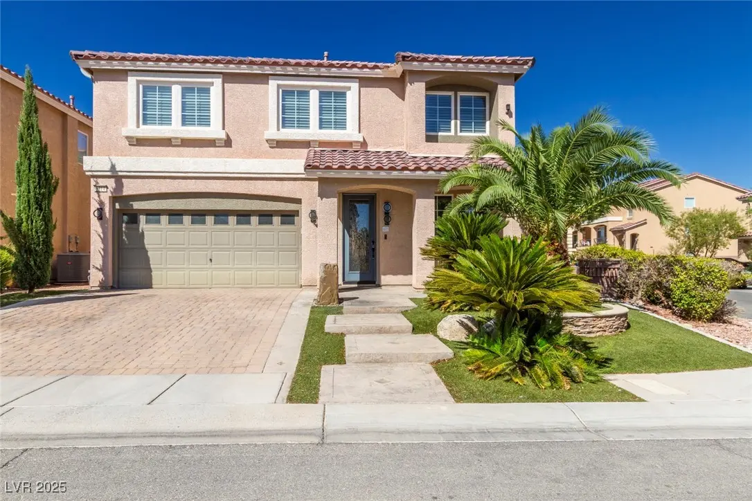 Photo of Listing #2724497