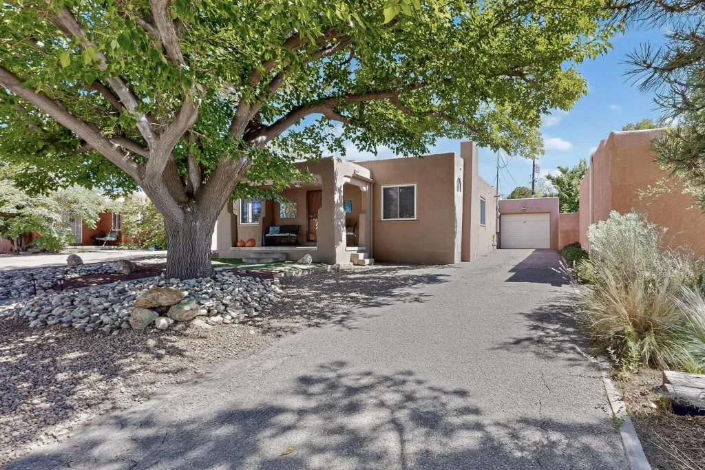 610 Dartmouth Drive Ne, Albuquerque