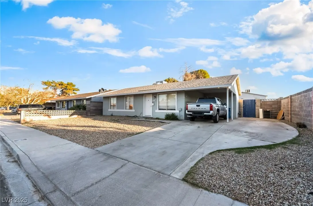 Photo of Listing #2724613