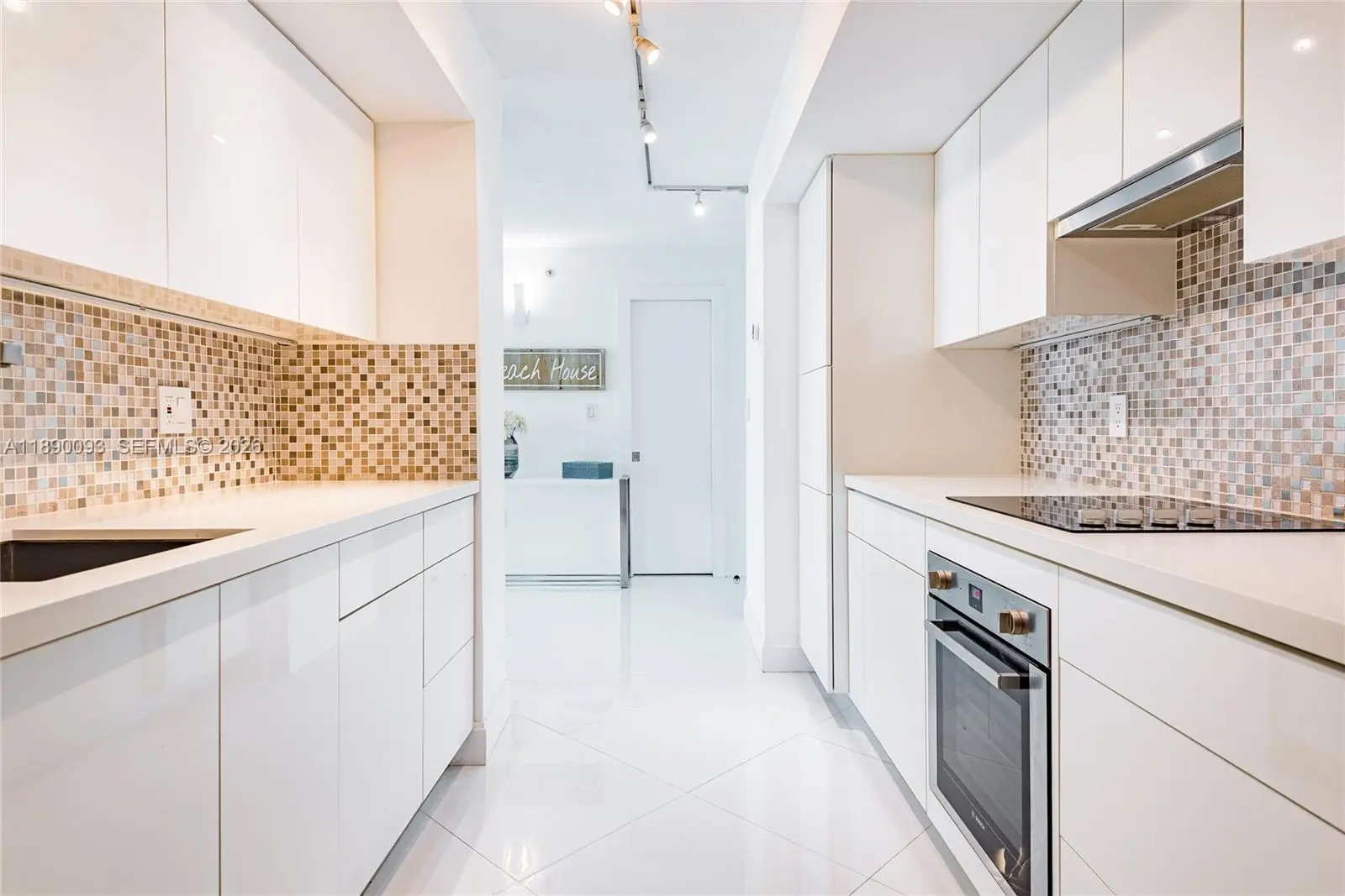 Photo of Listing #A11890093