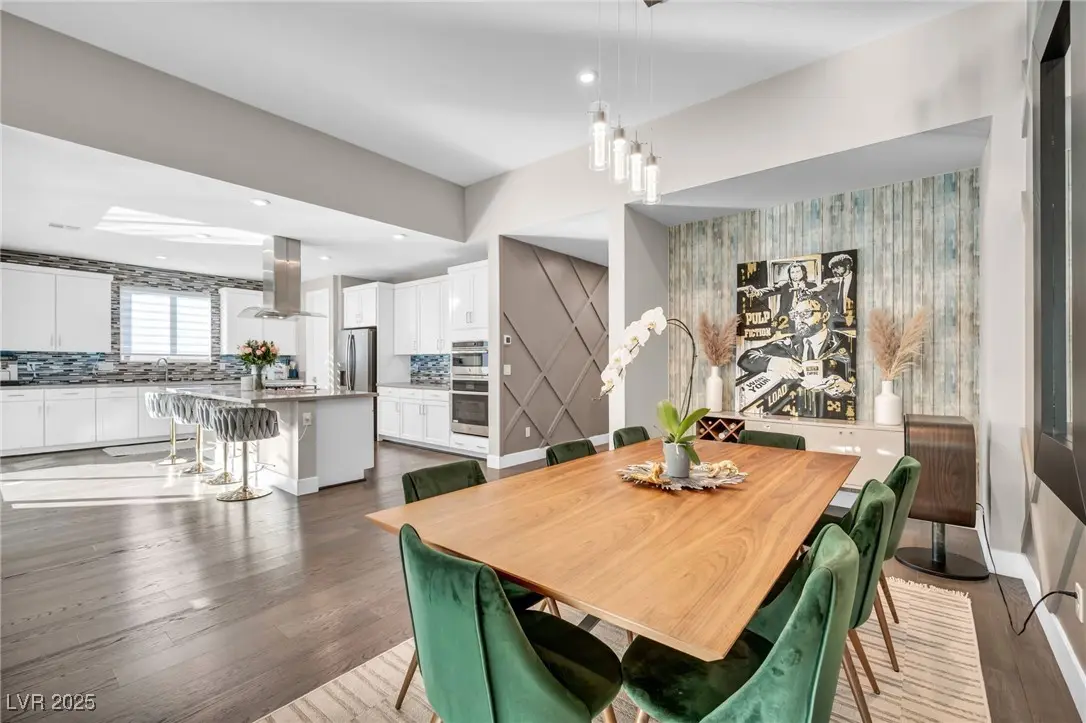 Photo of Listing #2724368