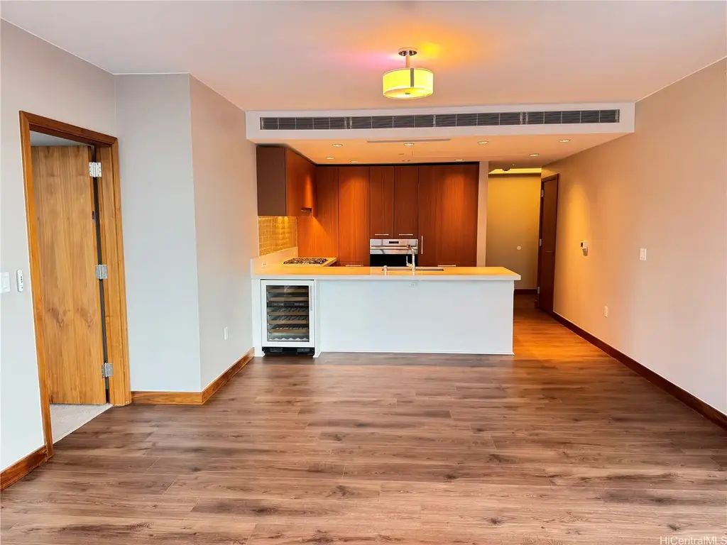 1555 Kapiolani Boulevard # 909, Honolulu