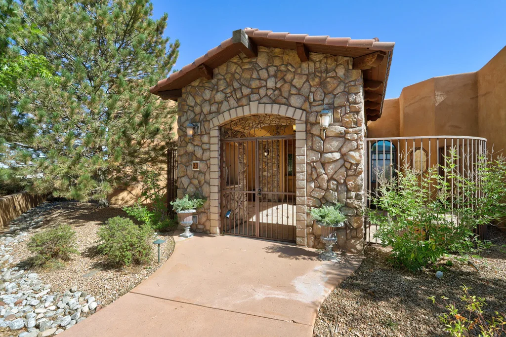 33 Via Entrada, Sandia Park