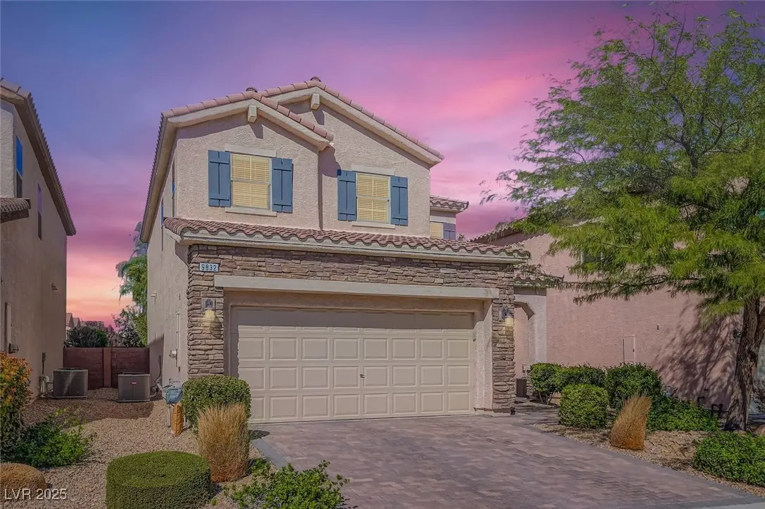 Photo of Listing #2724763