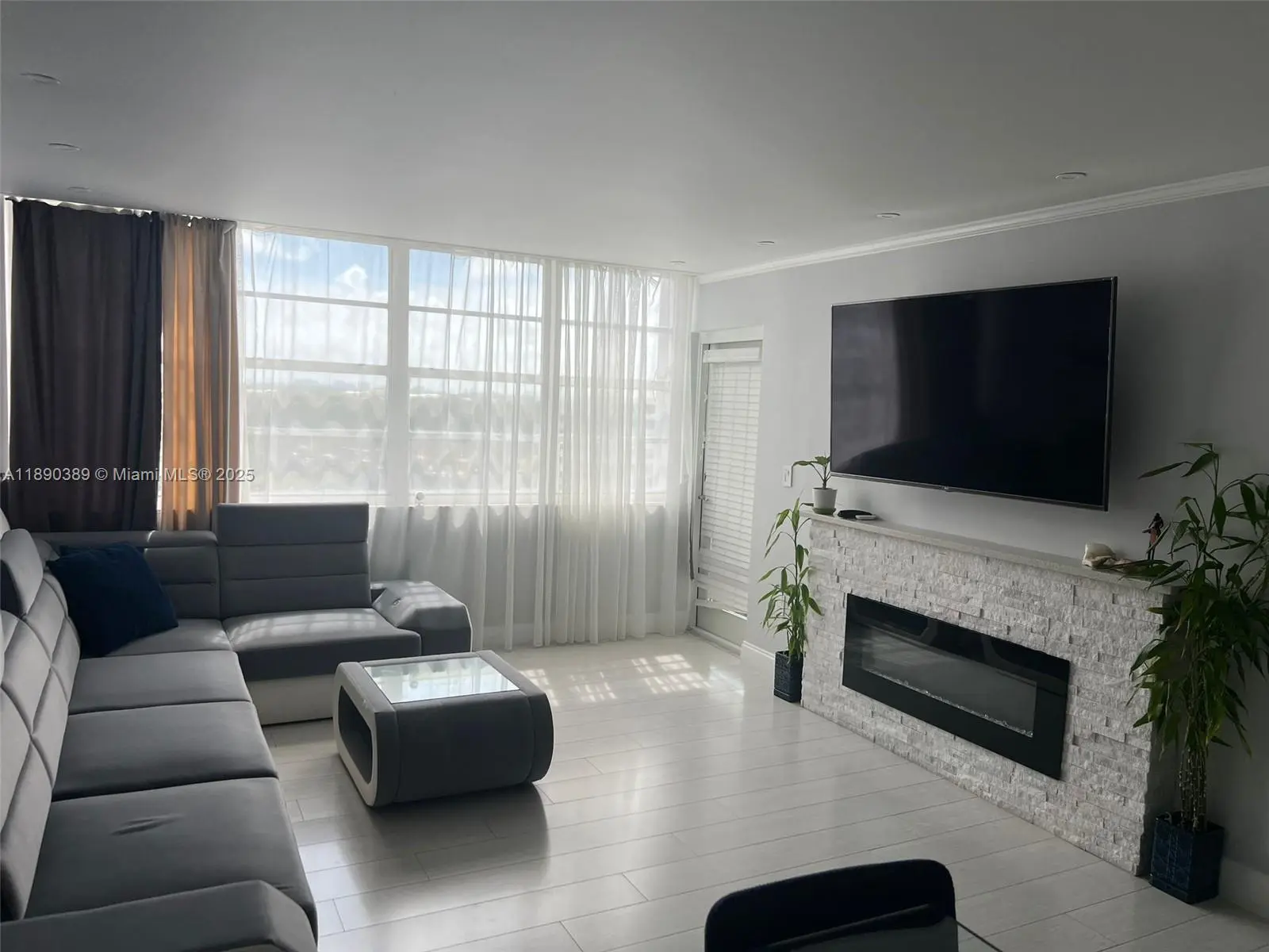 Photo of Listing #A11890389