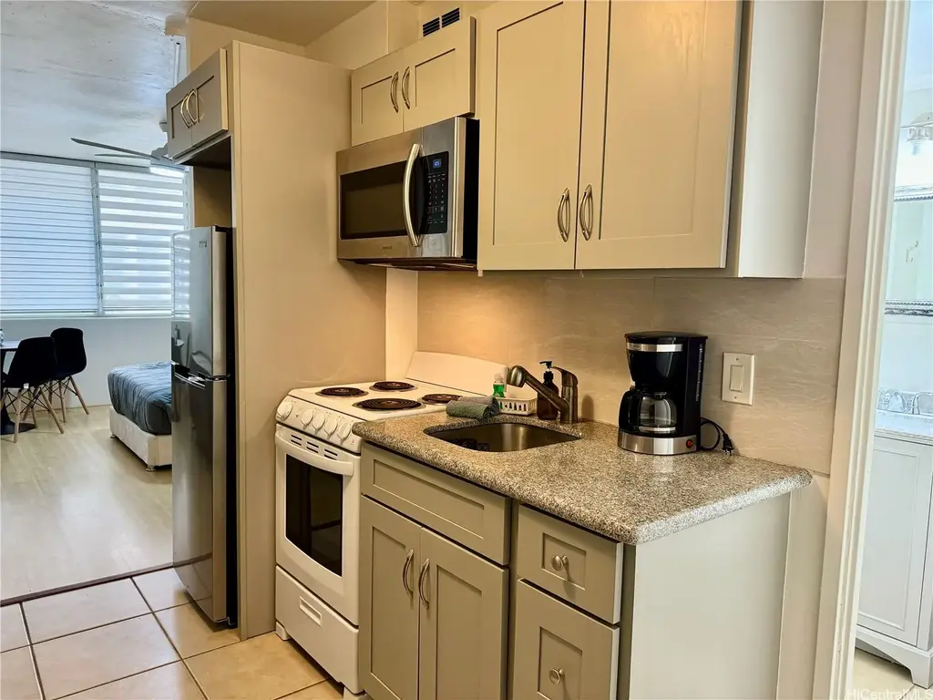 2442 Tusitala Street # 105, Honolulu