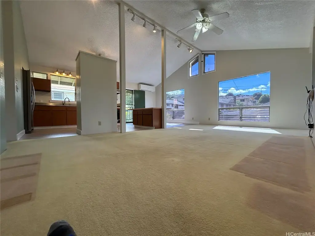1628 Aupuni Street, Honolulu