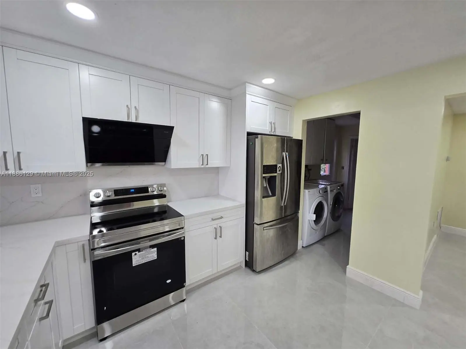 Photo of Listing #A11886129