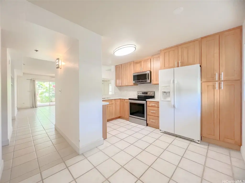 3054 Ala Poha Place # 109, Honolulu