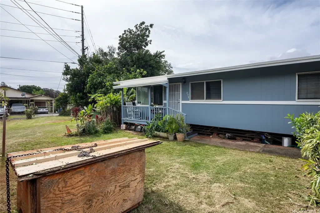 259 Kuahiwi Avenue # A, Wahiawa