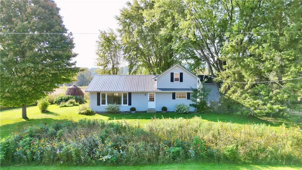 W8539 County Road Z, Arkansaw