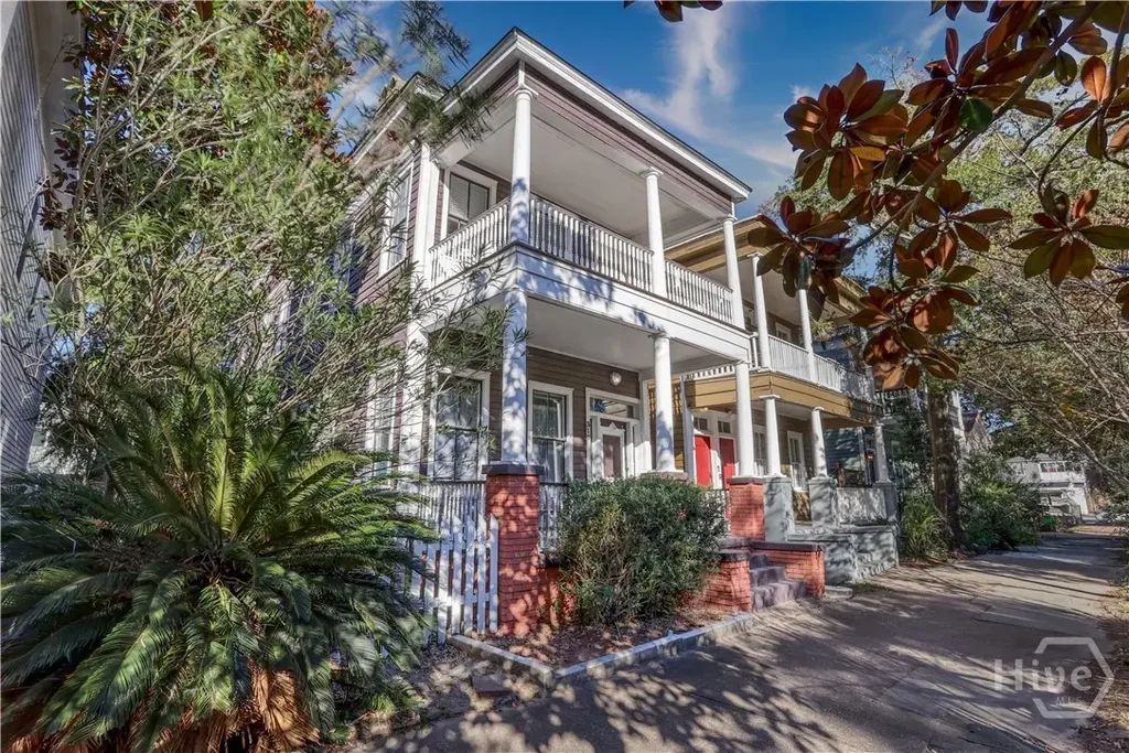 310 E Henry Street, Savannah