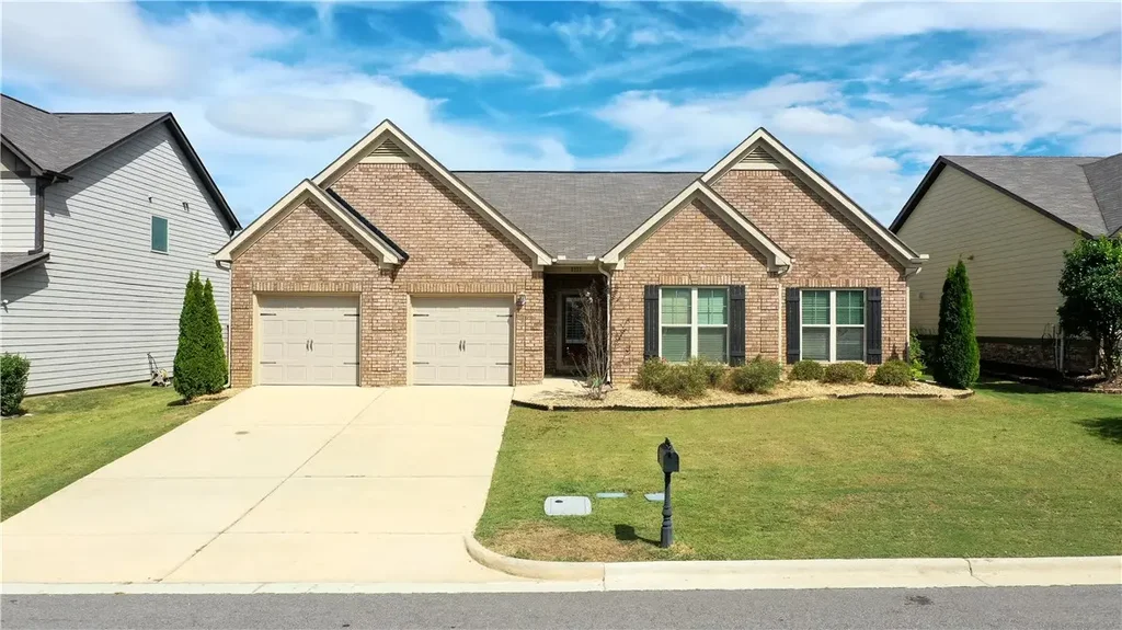 1111 Gwynne's Way, Opelika