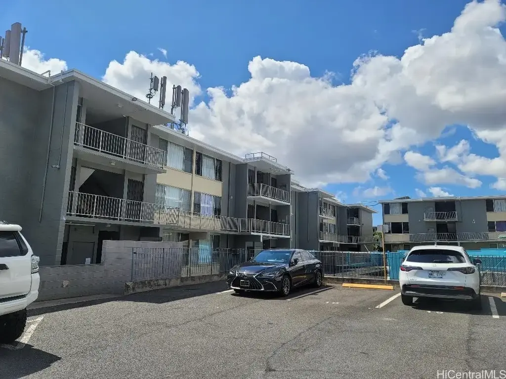 94-246 Leoku Street # G322, Waipahu